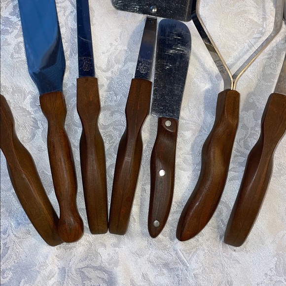 Vintage CUTCO KITCHEN Wood Handle Kitchen Utensil Set. - Picture 9 of 10